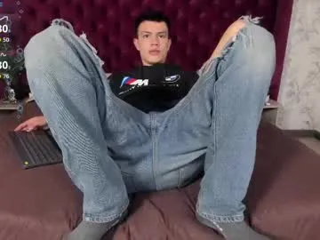 yourmodel – webcam model profile photo Image 16