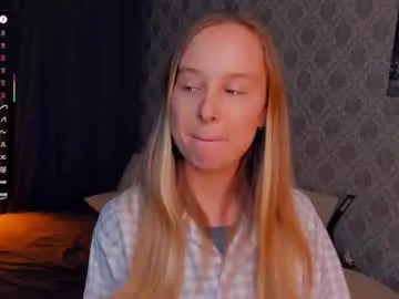 BrookeBratXO – webcam model profile photo Image 9