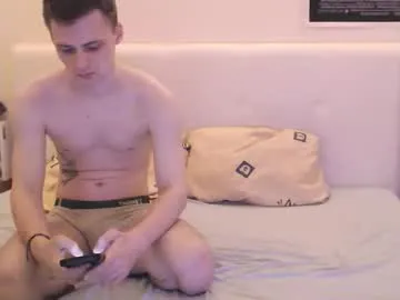 blondeangel_4u2 – webcam model profile photo Image 17