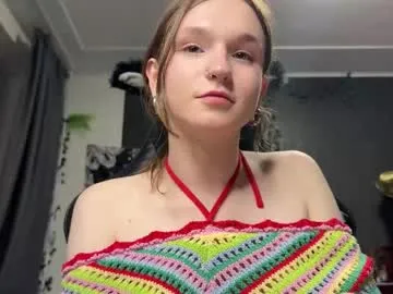 SusyBlair – webcam model profile photo Image 16