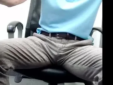 UKRaunchyRobyn – webcam model profile photo Image 3