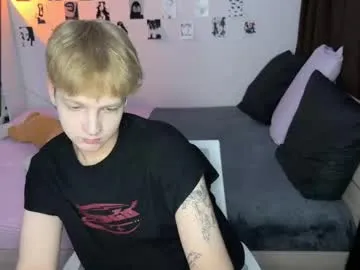 AntonioWest – webcam model profile photo Image 13