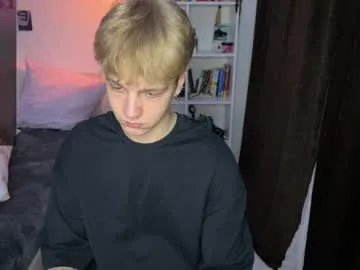 AntonioWest – webcam model profile photo Image 6