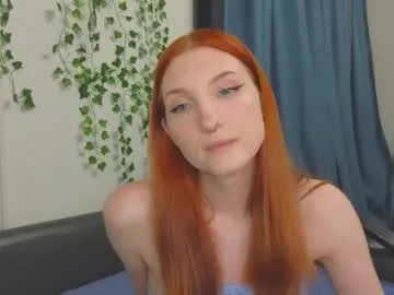 LoraDevine – webcam model profile photo Image 12