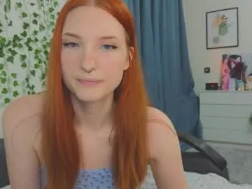 LoraDevine – webcam model profile photo Image 15