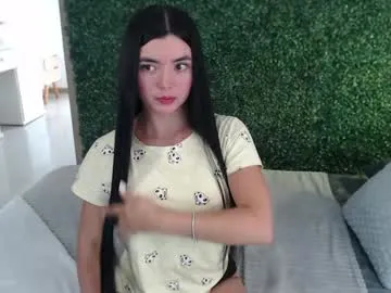 MilashaNyasha – webcam model profile photo Image 16
