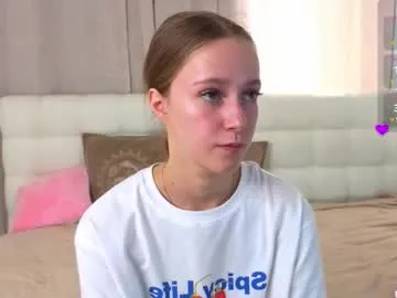 MarilynRainbow – webcam model profile photo Image 3