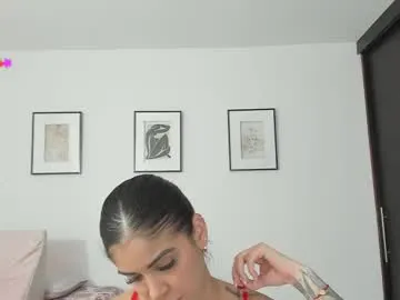 NatashaRouge – webcam model profile photo Image 3