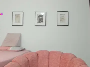 NatashaRouge – webcam model profile photo Image 8