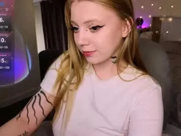 KateDivineUK – webcam model profile photo Image 11