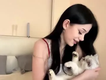 MilashaNyasha – webcam model profile photo Image 10