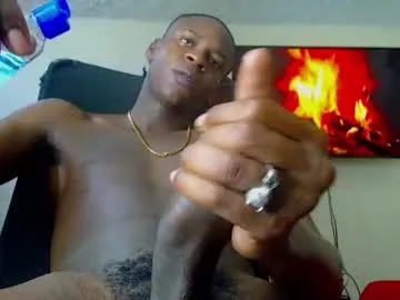 AntonioWest – webcam model profile photo Image 2