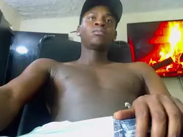 AntonioWest – webcam model profile photo Image 8