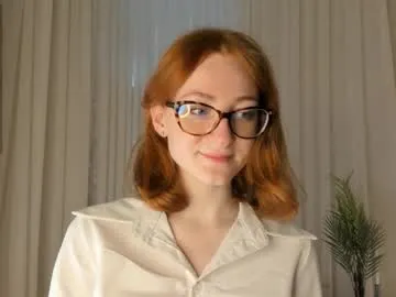 SashaVaughn – webcam model profile photo Image 11