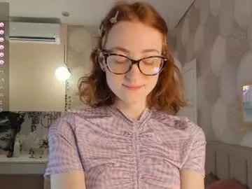 SashaVaughn – webcam model profile photo Image 2