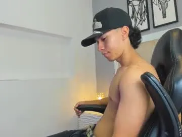 Dustin_Sonne – webcam model profile photo Image 12