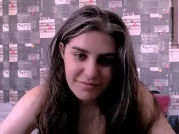 milli1983 – webcam model profile photo Image 13