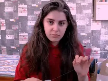 milli1983 – webcam model profile photo Image 17