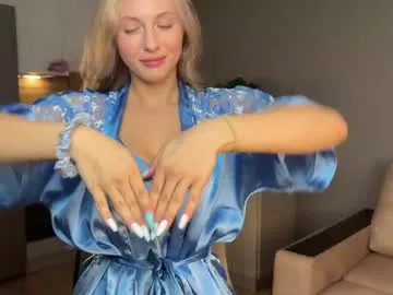 roselyn_rose Image 18