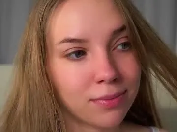 Carrollina – webcam model profile photo Image 12