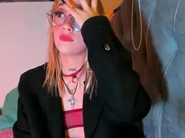 SashaVaughn – webcam model profile photo Image 2