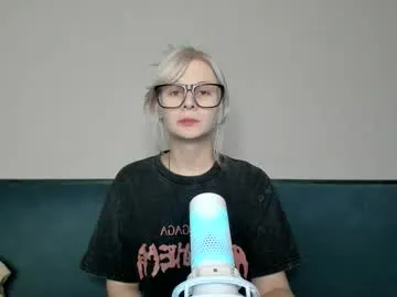 EvaDominatrix – webcam model profile photo Image 15