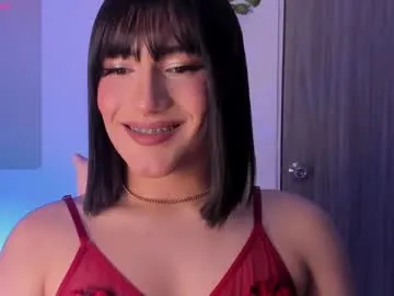 KateDivineUK – webcam model profile photo Image 15