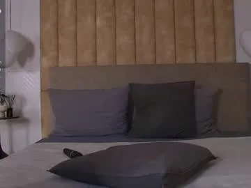 British_EmJess – webcam model profile photo Image 15