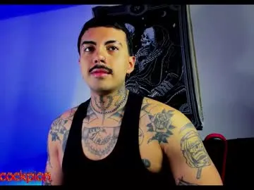 maxkaiden – webcam model profile photo Image 18