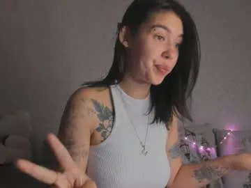 British_EmJess – webcam model profile photo Image 8