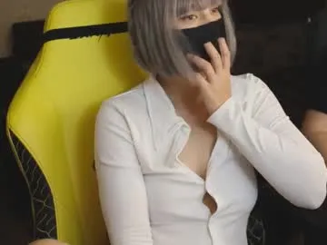 EmmyKrist – webcam model profile photo Image 16