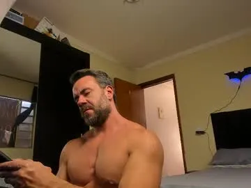 Haluley – webcam model profile photo Image 4