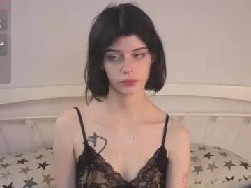 LoveCatsuit – webcam model profile photo Image 7