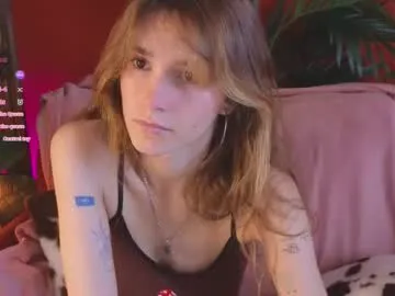 SusyBlair – webcam model profile photo Image 10