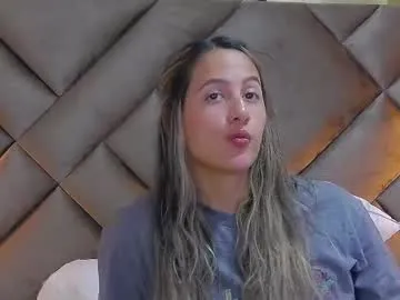 Sara- – webcam model profile photo Image 8