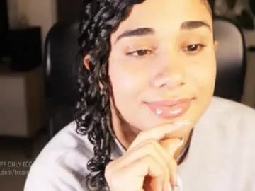 Milforja – webcam model profile photo Image 10