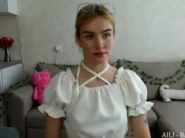 Cheryblush – webcam model profile photo Image 10