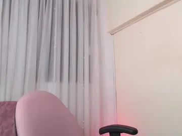 missJasmine07 – webcam model profile photo Image 18