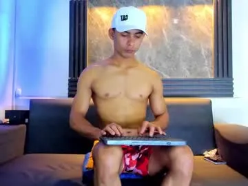 LinaParadise – webcam model profile photo Image 17