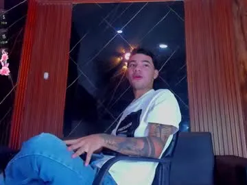 LinaParadise – webcam model profile photo Image 9