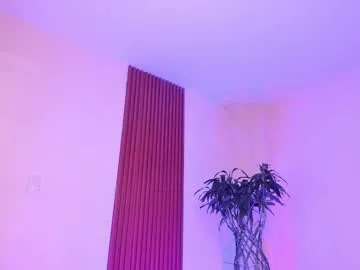 pintsizedblonde – webcam model profile photo Image 11