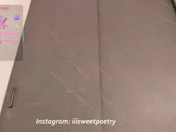 reeves_bae – webcam model profile photo Image 13