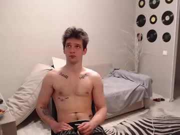 mattiestreams69 – webcam model profile photo Image 4