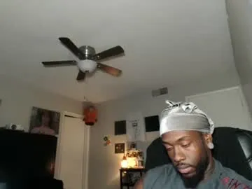 reeves_bae – webcam model profile photo Image 10