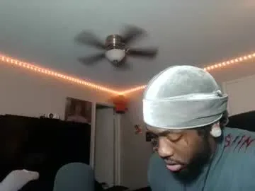 reeves_bae – webcam model profile photo Image 11