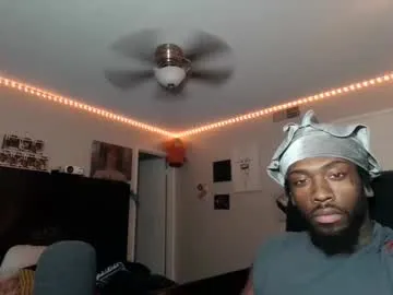 reeves_bae – webcam model profile photo Image 12