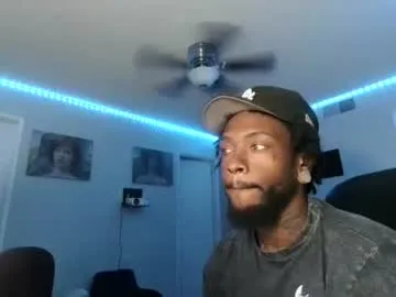 reeves_bae – webcam model profile photo Image 9