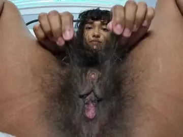 SashaVaughn – webcam model profile photo Image 5