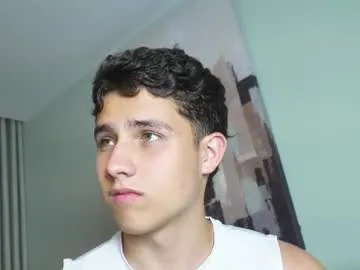 Donovan_Desmond – webcam model profile photo Image 10