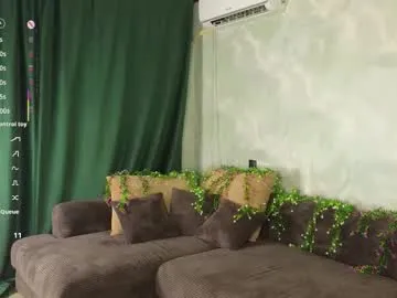 ChelseaBlondeUK – webcam model profile photo Image 2